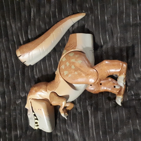 Disney Pixar The Good Dinosaur Deluxe Animated Talking Butch - Picture 8 of 9